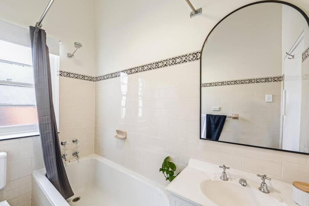 The Hideway In Petersham Apartman Sydney Kültér fotó